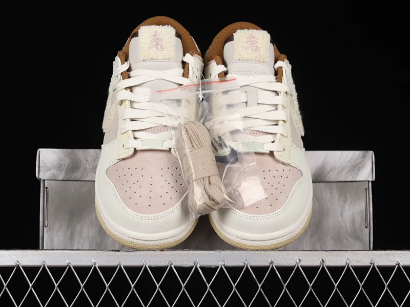 All Categories Nk SB Dunk Series Nk SB Dunk Low Low-top sneakers C version Nk SB Dunk Low "Year of the Rabbit" Year of the Rabbit limited SB low-top casual sneakers FD4203-211